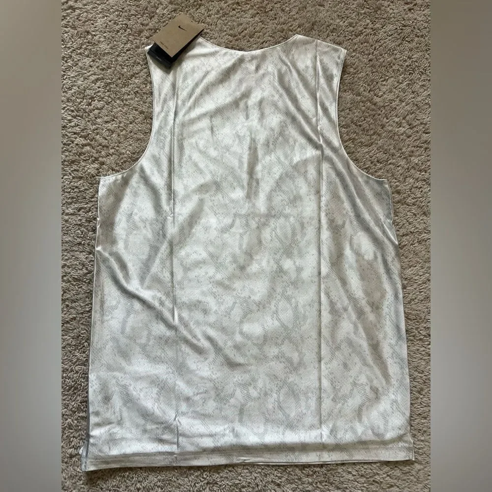 Nike Kobe Dri-FIT White Reversible Jersey